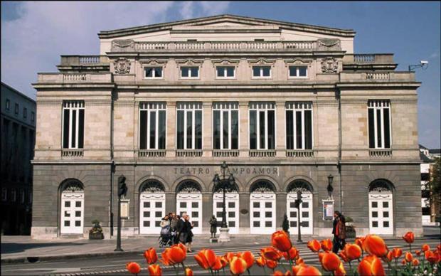 Opera Duplex Junto Al Teatro Campoamor Oviedo Exteriér fotografie